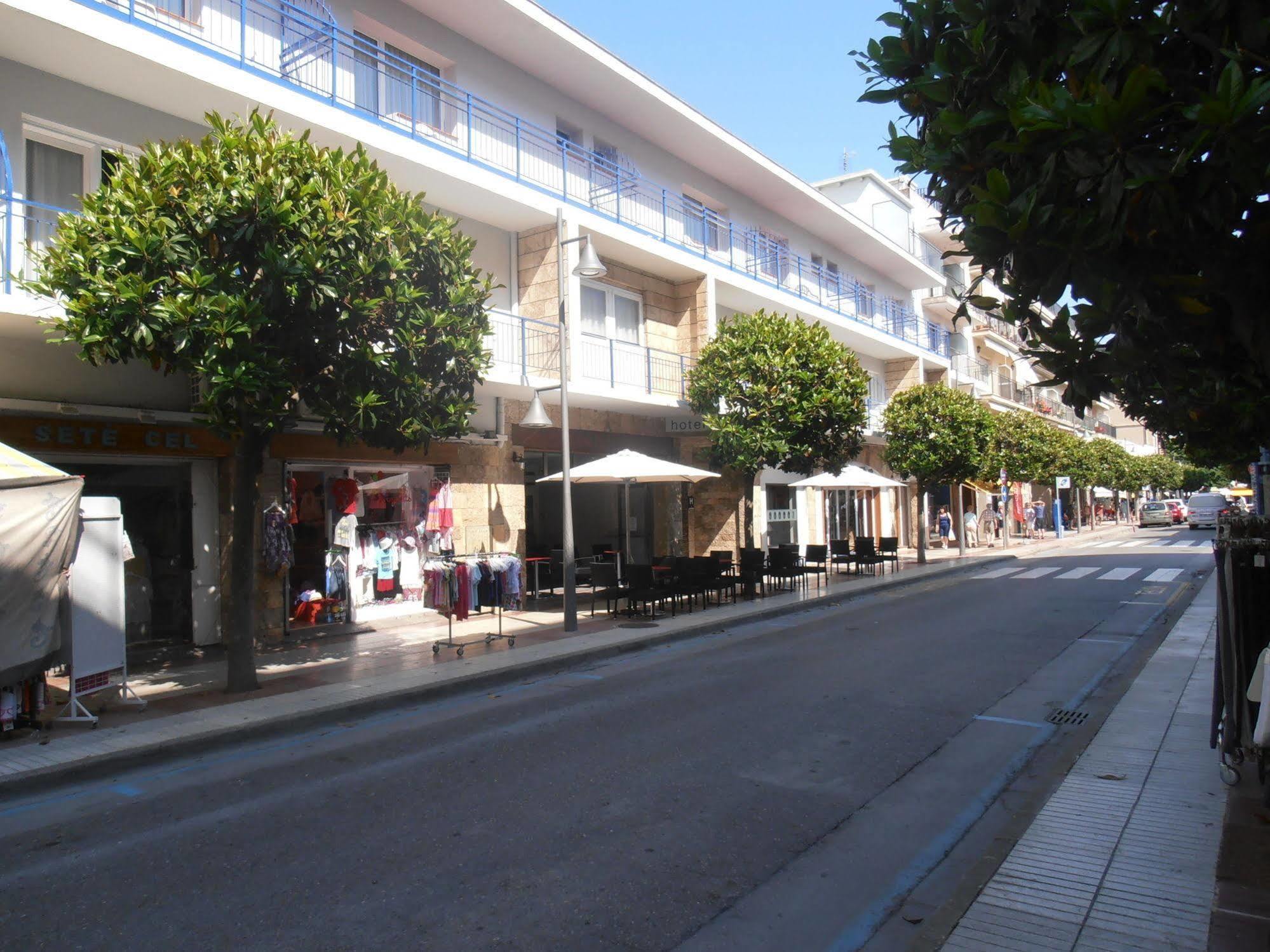 Hotel Marblau Tossa Tossa de Mar Buitenkant foto